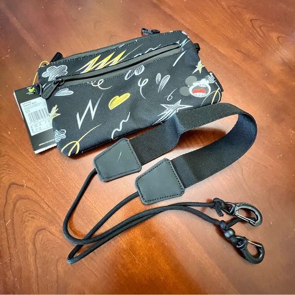 NEW Adidas x Disney Mickey Crossbody Zip Purse Bag Limited Edition Black 9x6”x1” - Picture 13 of 17